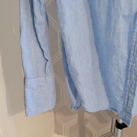 H&M Light Blue Casual Button Down Linen Shirt - Picture 2 of 3